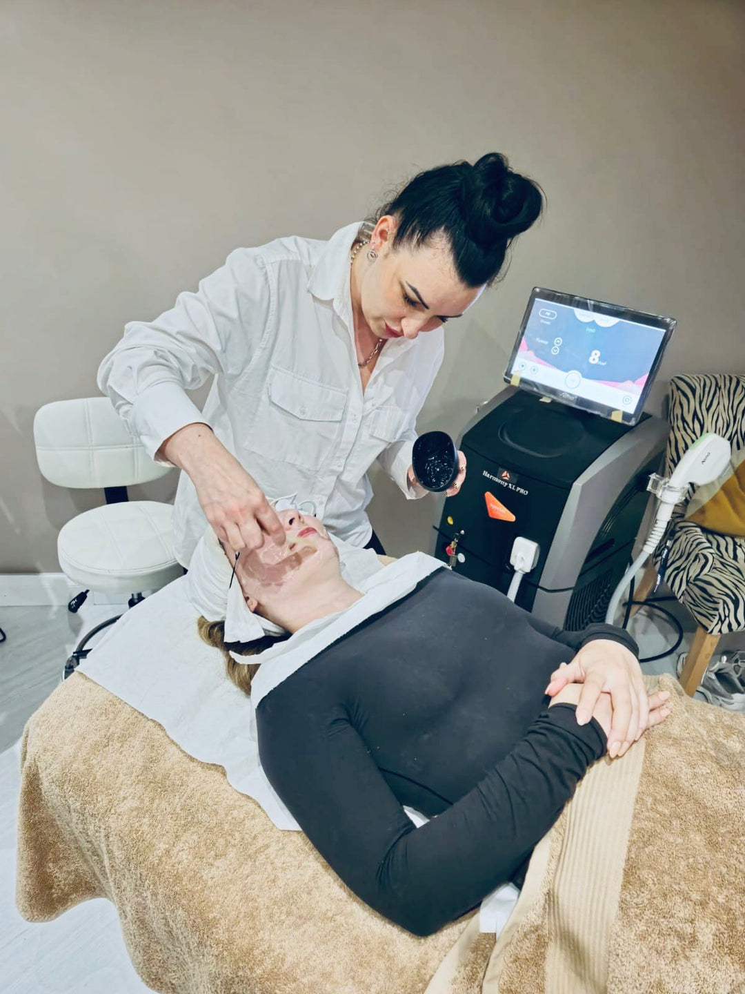 ClearLift Laser Treatment: The No-Downtime Skin Tightening Guide